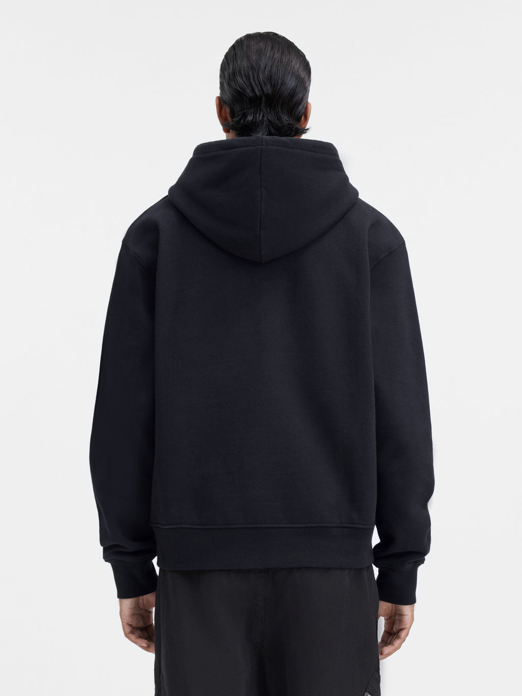 Le sweatshirt brodé