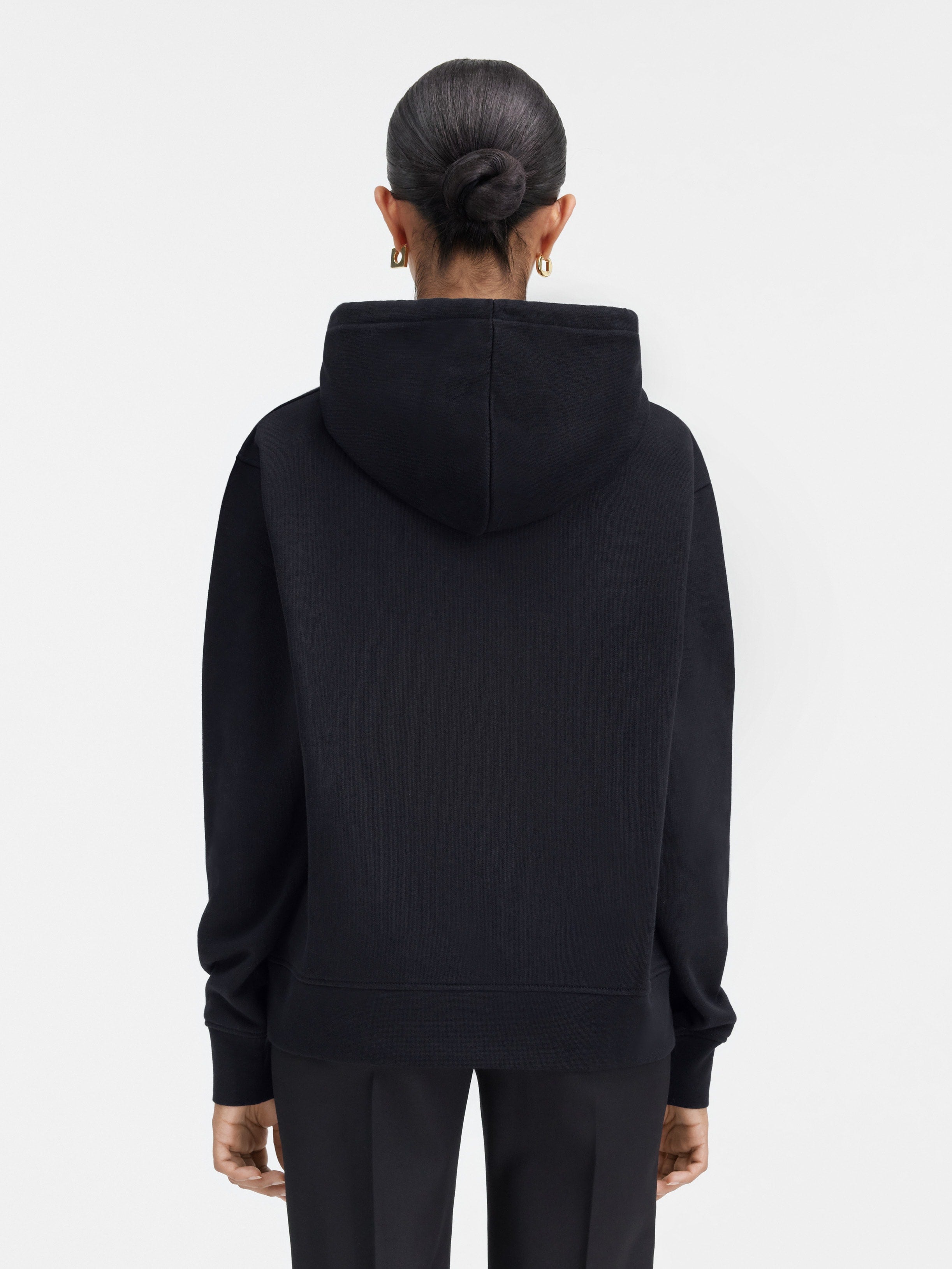 Le sweatshirt brodé
